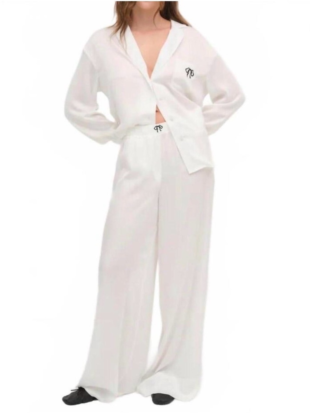 For love and lemons NEW everyday white pajama set with bow size small